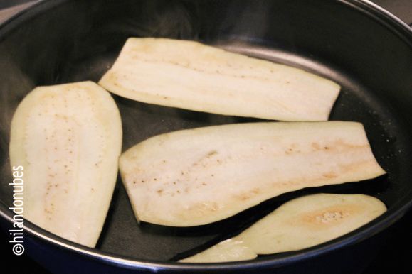entrehuesosdecereza rollito de berenjena y queso