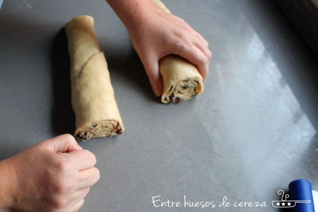entrehuesosdecereza chelsea buns bollitos con pasas